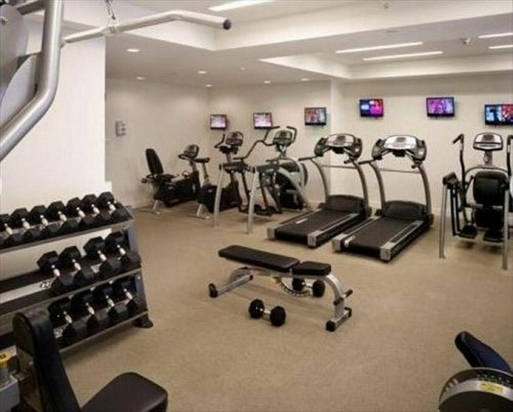 Global Luxury Suites At Kenmore Square ボストン エクステリア 写真